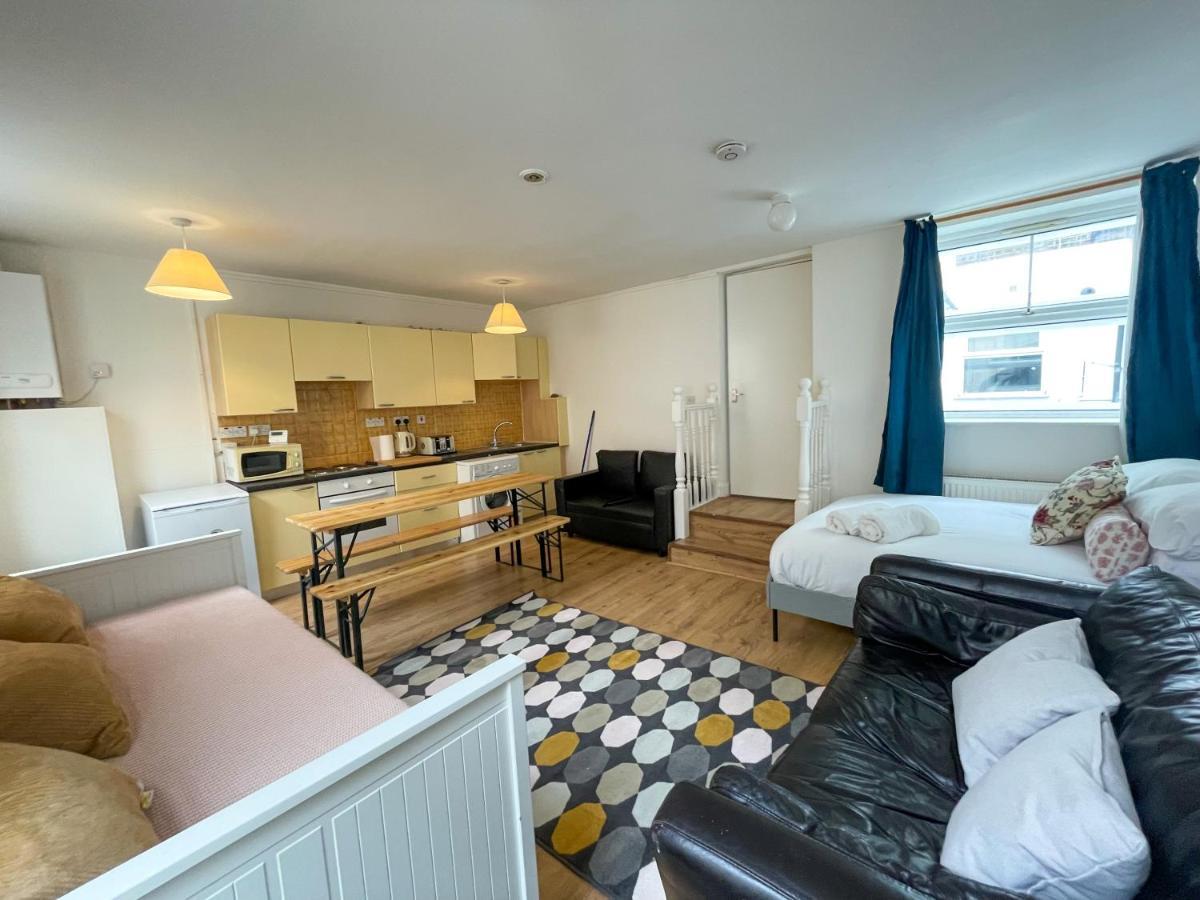 134 Kilburn Road Apartment 伦敦 外观 照片